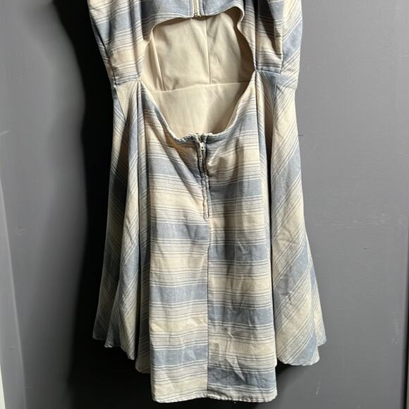 Altar’d State Gray and White Striped Strappy Dress Size Medium - Picture 6 of 8